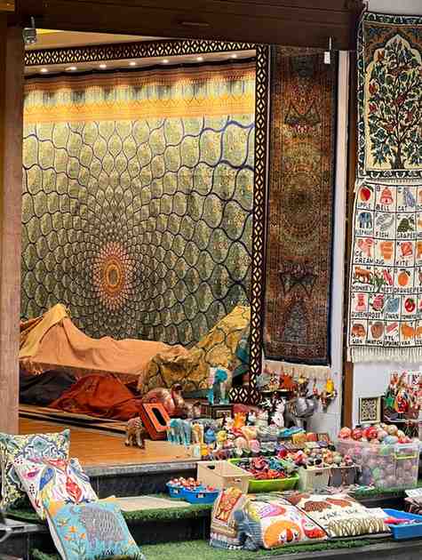 Best Souvenirs to Buy in Nepal