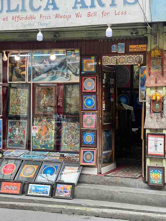 Best Souvenirs to Buy in Nepal